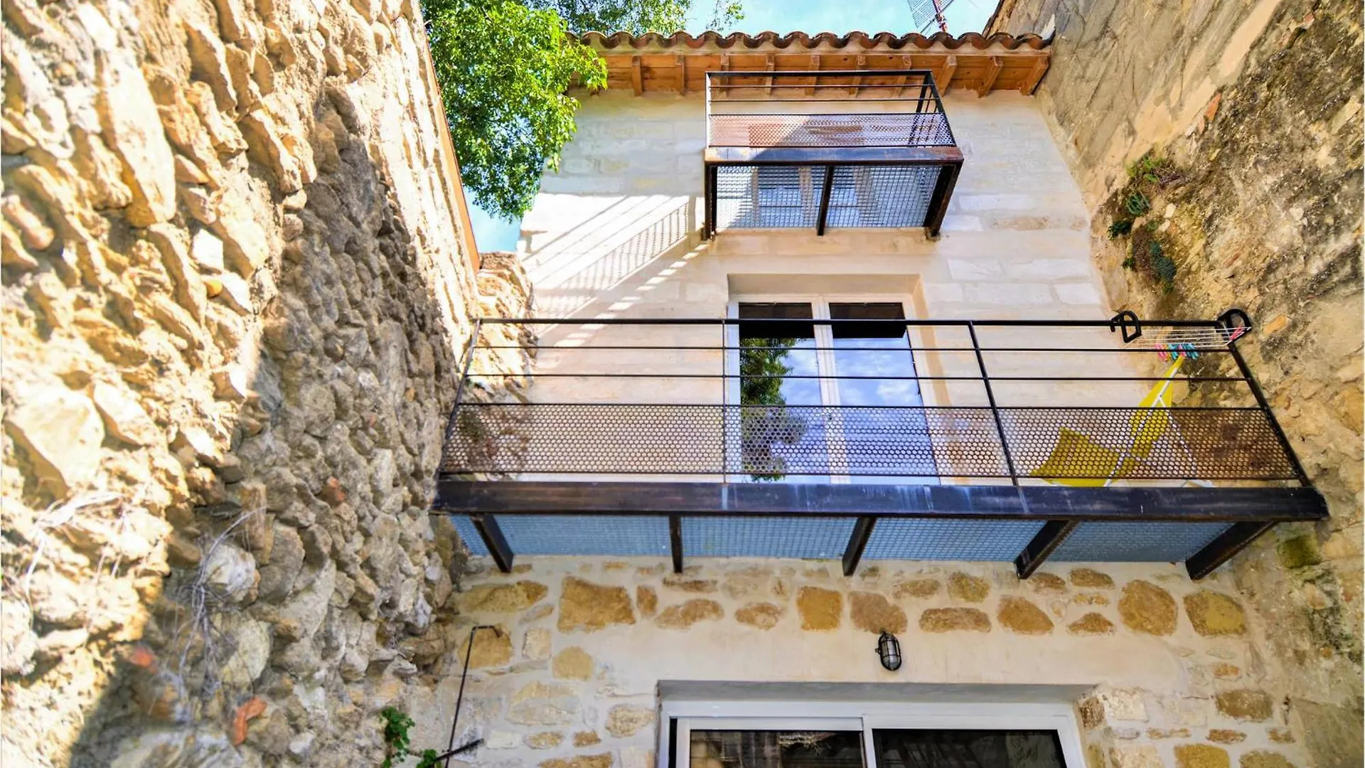 1 Bedroom Stunning Home In Villeneuve-Les-Avignon Holiday home