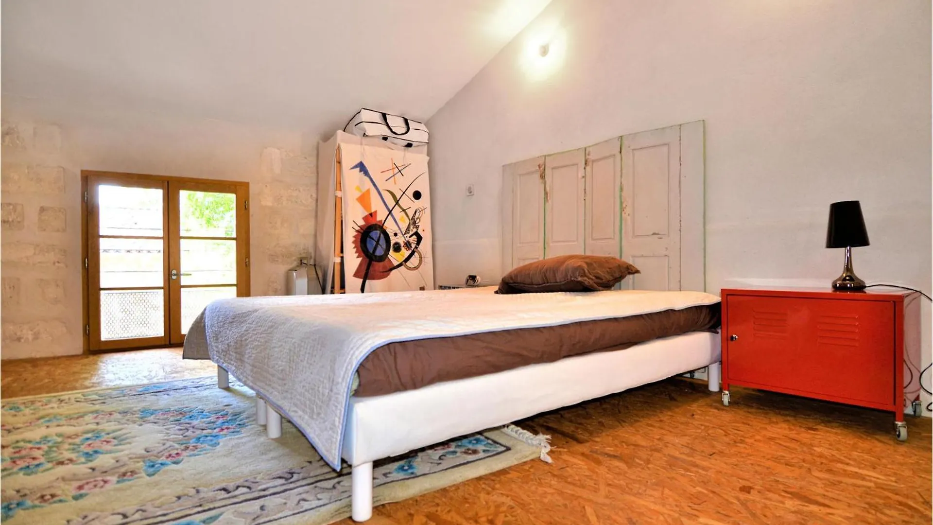 1 Bedroom Stunning Home In Villeneuve-Les-Avignon Holiday home