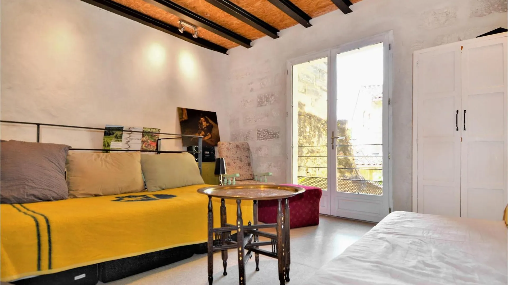 Holiday home 1 Bedroom Stunning Home In Villeneuve-Les-Avignon France